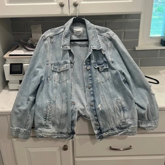 Old Navy Plus Distressed Denim Jacket Medium Wash XXL - Picture 3 of 3